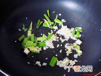 花壳怎么炒好吃共有5步 花壳怎么炒好吃