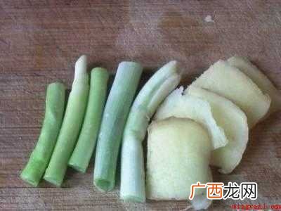 油饼母鸡汤怎么吃