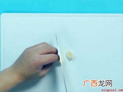 吃龙虾怎么吃