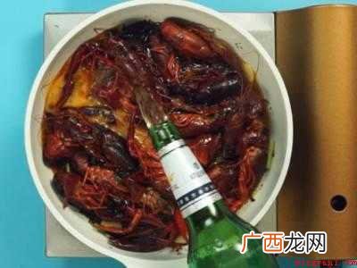 吃龙虾怎么吃