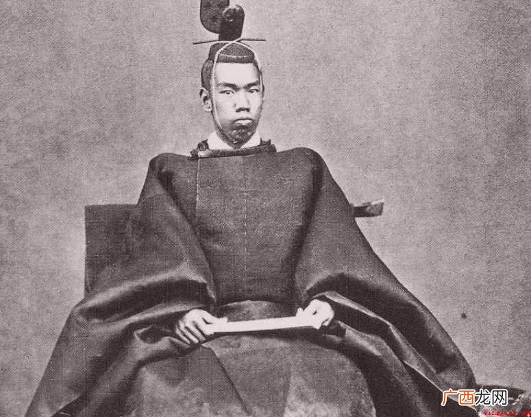 明治天皇是怎么夺得大权 明治天皇是怎么夺得大权的