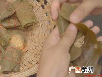 胡叶包粽子怎么包