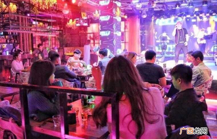花天酒地有哪些造句