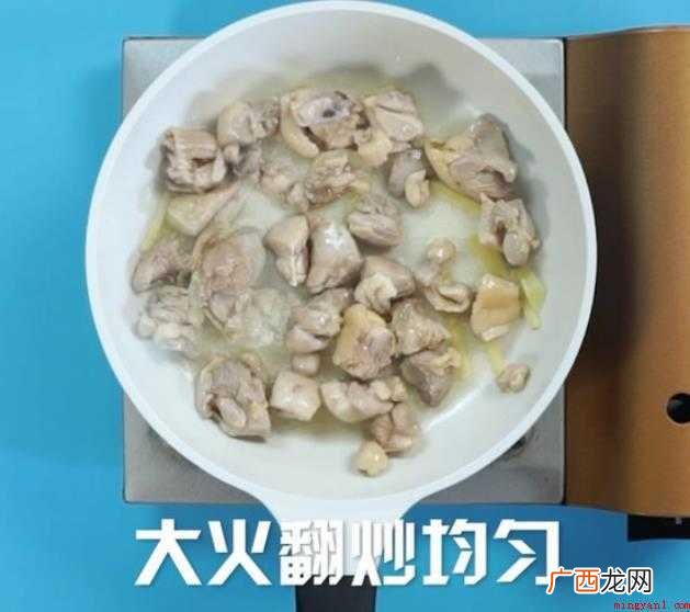 土豆炖鸡块的家常做法是什么