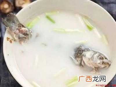鱼汤怎么吃