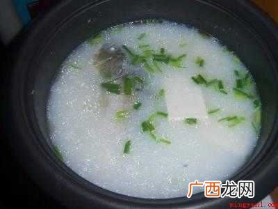 鱼汤怎么吃