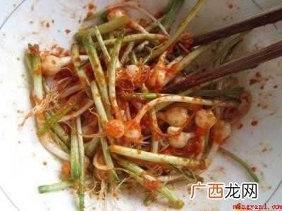 地里挖的小蒜怎么吃共有3步 地里挖的小蒜怎么吃
