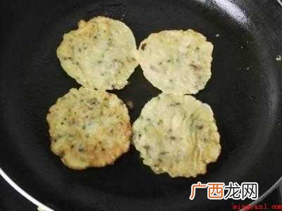 洋槐花怎么吃好吃共有3步 洋槐花怎么吃好吃