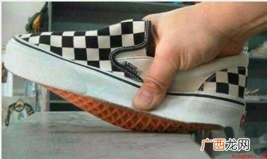 怎么样辨别vans真假