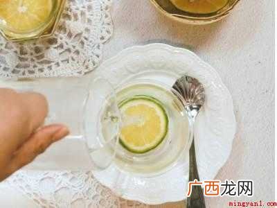 蜂蜜怎么吃才好吃共有3步 蜂蜜怎么吃才好
