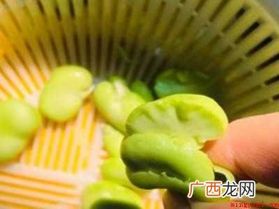 蚕豆去皮的方法