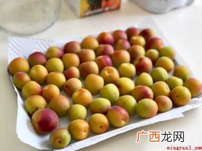 怎样泡梅子酒
