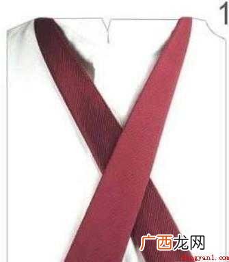 男士西装打领带如何系领带 如何系领带
