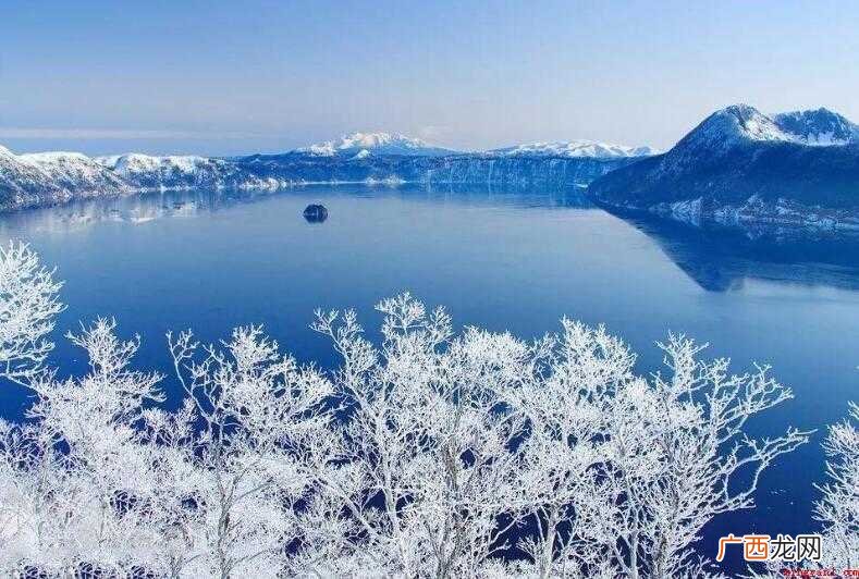 关于形容雪的词语有哪些 形容雪的词语有哪些