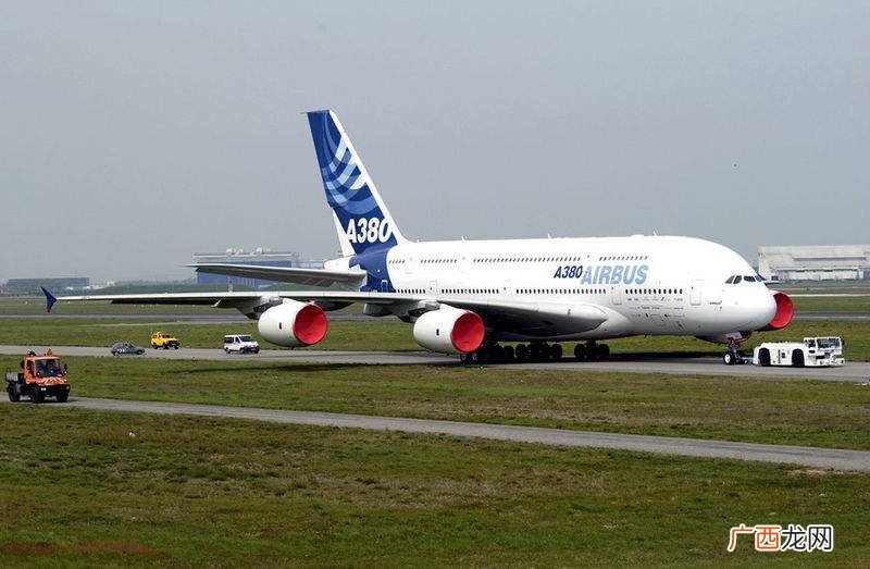空客A380能坐525个人 最大客机是什么飞机
