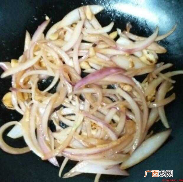 洋葱炒鸡蛋的做法是什么
