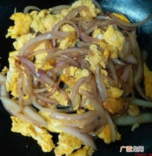洋葱炒鸡蛋的做法是什么