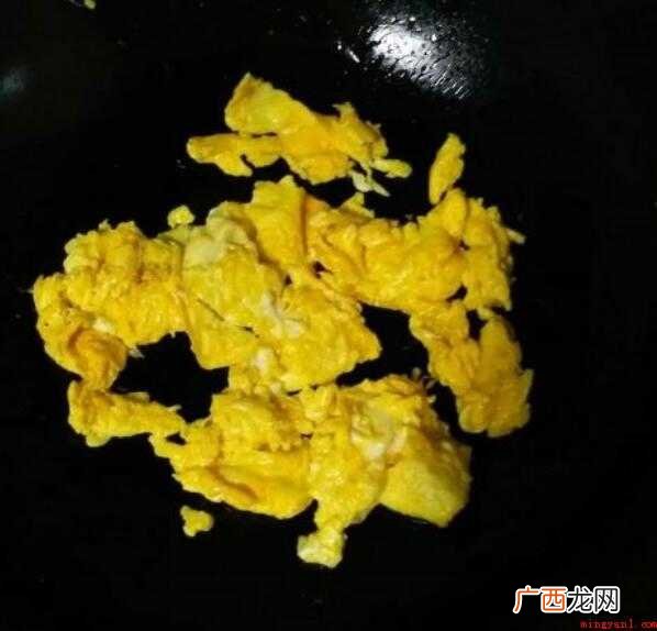 洋葱炒鸡蛋的做法是什么