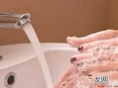 波萝密很粘怎么洗