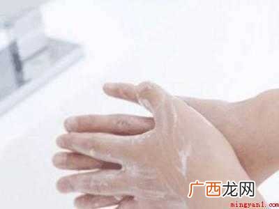 波萝密很粘怎么洗