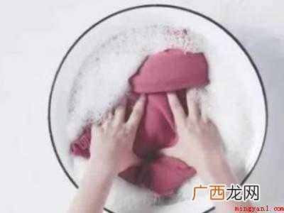 100%山羊绒毛衣怎么洗