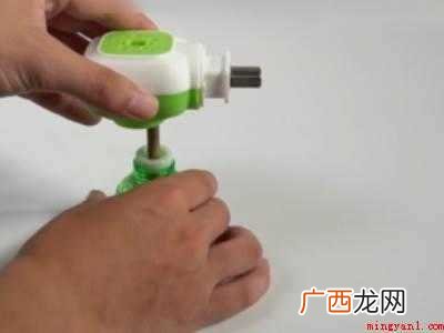 蚊香液怎么插正确
