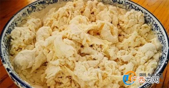 原来糯米还可以这样吃,30多年第一次见,香酥筋道,出锅就抢光