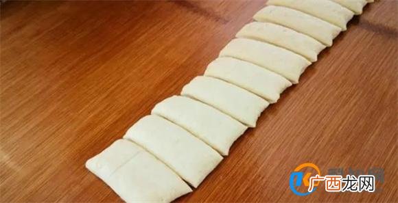 原来糯米还可以这样吃,30多年第一次见,香酥筋道,出锅就抢光