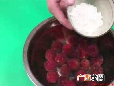 杨梅洗方法