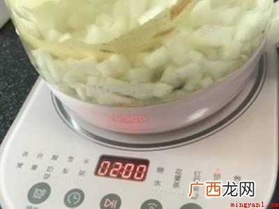 正确煮川贝梨水的方法