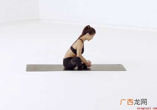 一字马又叫劈腿、劈叉,怎样练劈叉 怎样练劈叉