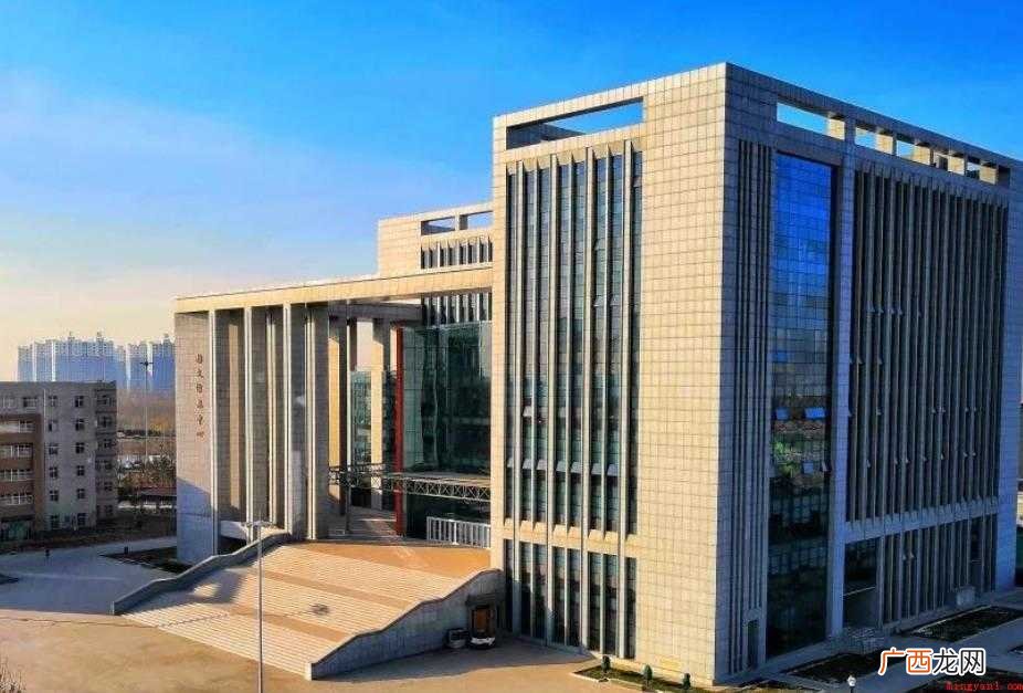 河北工业职业技术大学面积多大