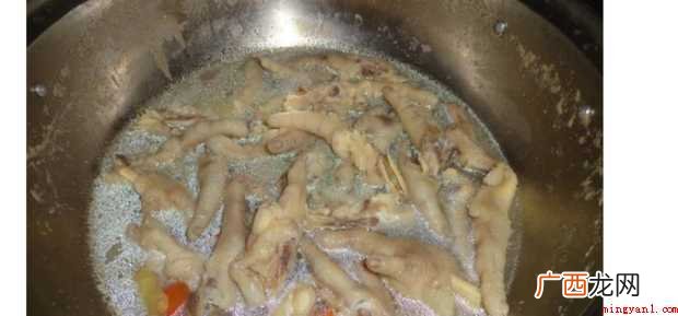 买回来的鸡爪子要怎样做 卤味鸡爪子怎样做