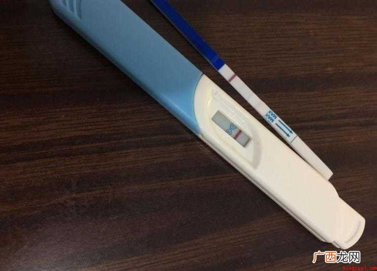 使用验孕棒来检测自己是否怀孕 验孕棒什么时候用