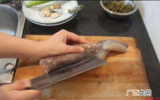 鱿鱼长成这样,怎样处理呢 鱿鱼怎样清洗