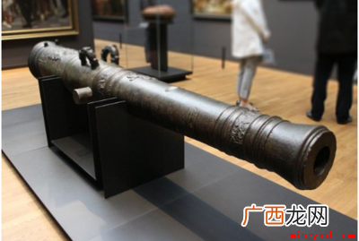 张衡发明地动仪、指南车、混天仪等,祖冲之发明了圆周率,毕升发