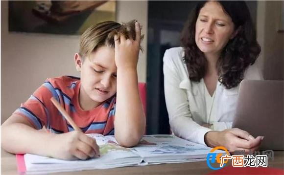 如何培养孩子学习积极性 只要在管教孩子就别抱这种期望