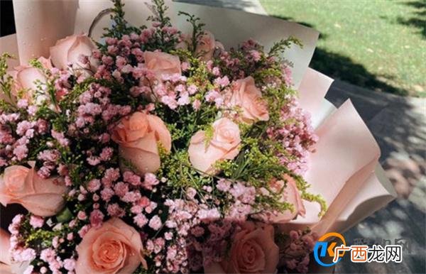 99朵玫瑰花的含义 99代表什么爱情含义_酷知科普