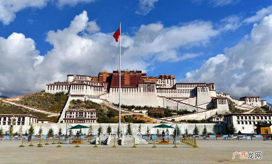 雪域高原的建筑奇迹 布达拉宫海拔高度约3700米还是千米