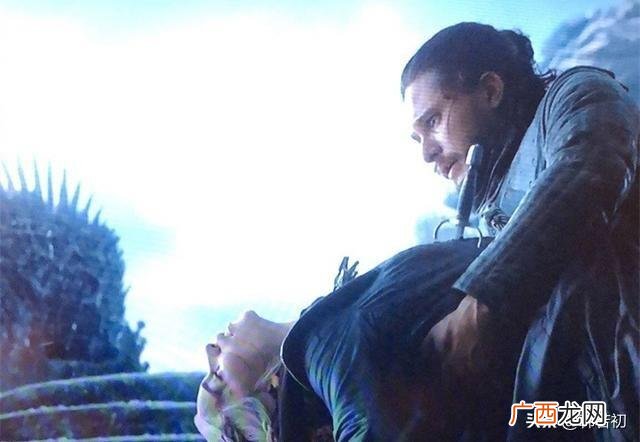 背后真实的原因令人心疼 雪诺为什么要杀死龙女