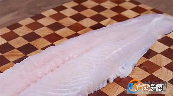 这种鱼豆腐你们喜欢吃吗？在家自己做，无添加，干净又卫生