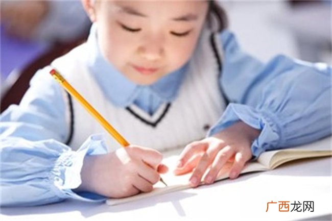 ?孩子几岁开始练字比较好 几年级开始练字最好