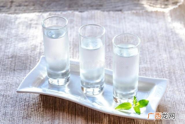 世界上度数最高的酒 什么酒最容易喝醉且便宜