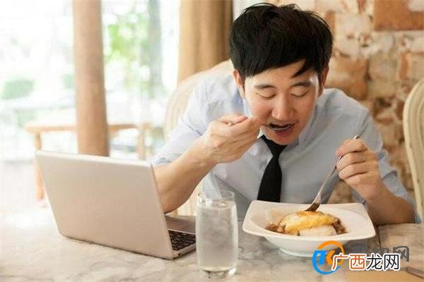 新研究发现过午不食的人可远离糖尿病 哪些人应该尝试下