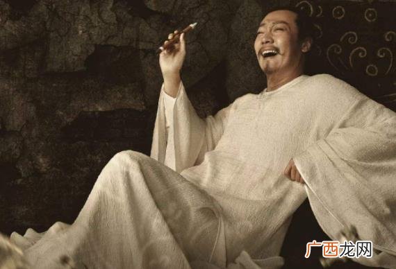 诗仙,诗圣,诗魔,诗豪,诗佛,诗杰,诗鬼 李白为什么被称为诗仙