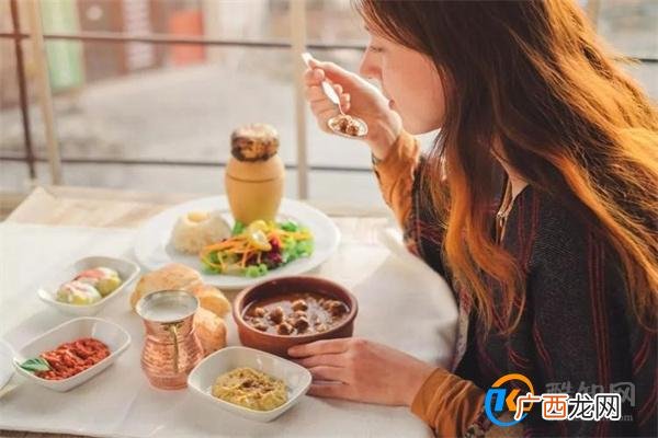 最大规模的临床实验发现 还有比七分饱更好地进食方式