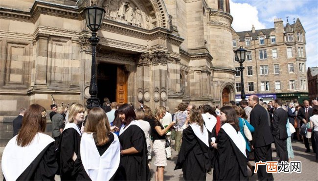怎样申请英国留学 如何申请英国留学生签证