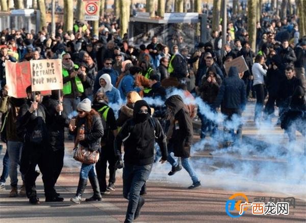 法国颁布政令 国庆期间禁售禁燃烟花_酷知科普