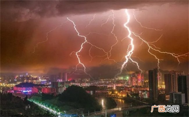 ?雷原来是怎样产生的 打雷是怎么产生的