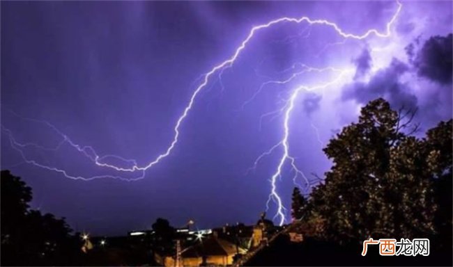 ?雷原来是怎样产生的 打雷是怎么产生的